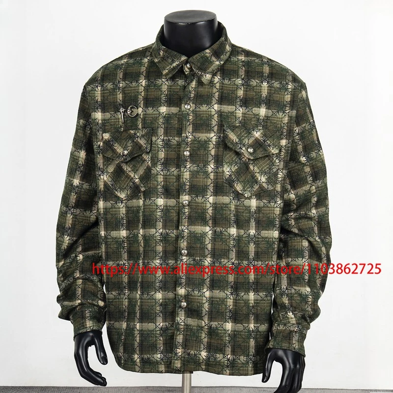 

Реальные фотографии 1:1 Высококачественная клубная рубашка Thug Расширенные индивидуальные пуговицы Практичная футболка с двойными карманами и отложным воротником THUG CLUB