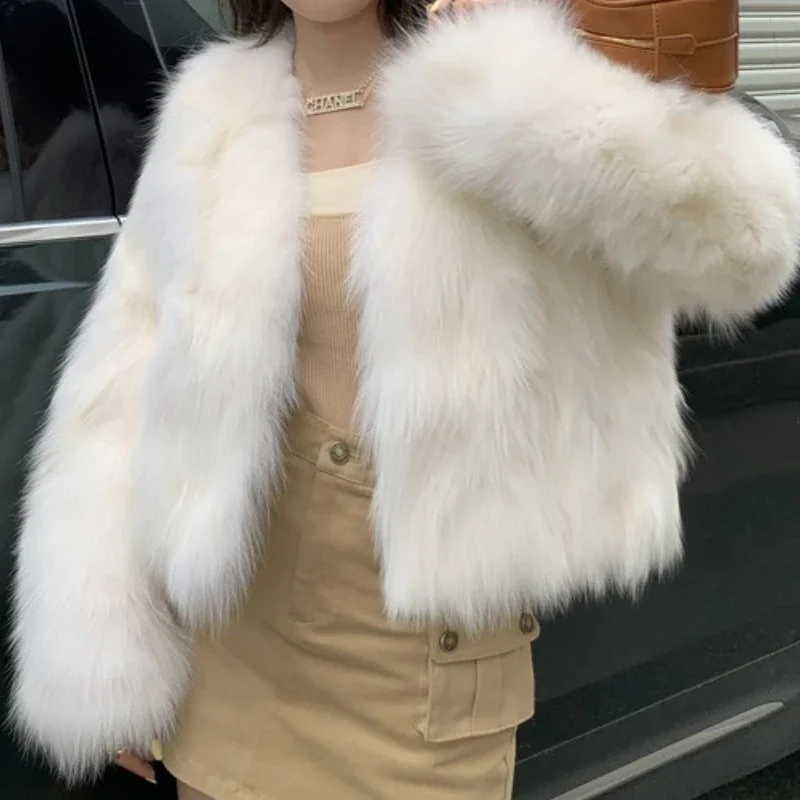 

2025 Autumn Winter Women Faux Fox Fur Coats White Fur Jackets Round Neck Long Sleeves Open Stitch Thick Warm Fur Loose Casual