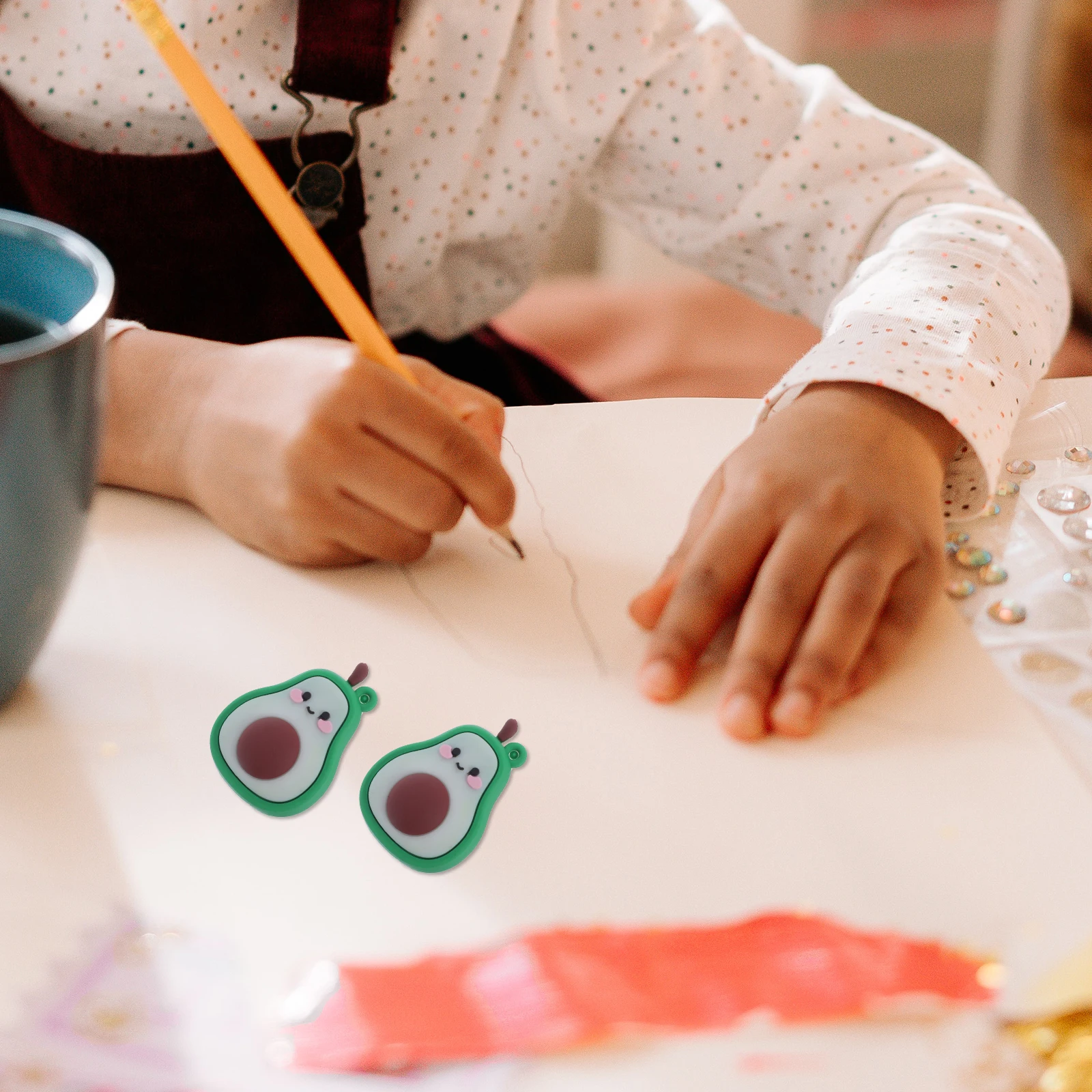 

5 Pcs Avocado Pencil Sharpeners Cute Cartoon Manual School Supplies for Kids Students Single Hole Erasers Colored Tools Smooth