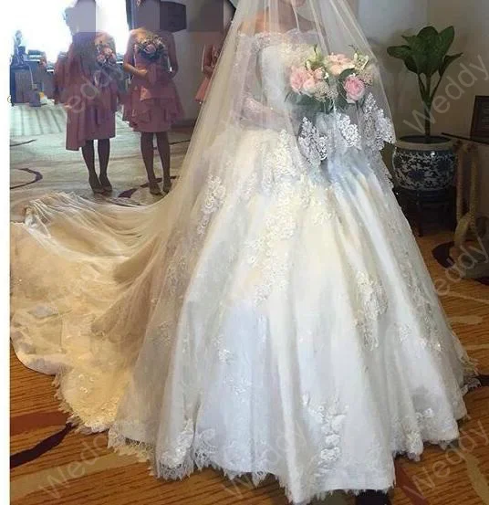 

Customized Wonderful Off The Shoulder Wedding Dresses With Lace Appliques Chapel Train Long Sleeves Puffy Ballgown Bridal Gowns