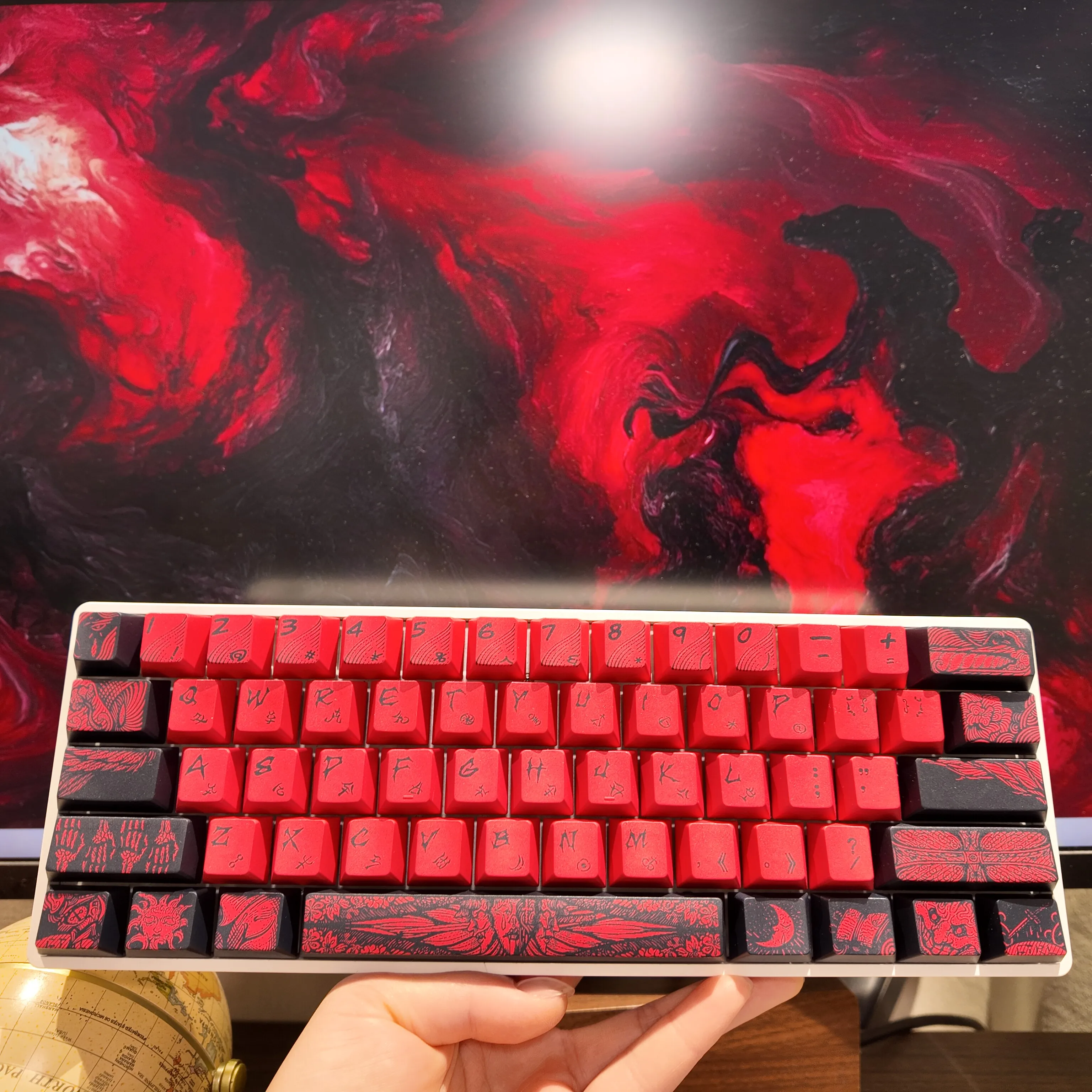 Red Hood Fallen Angel Keycaps Cherry Key Cap Anime Dye-Sub PBT Keycaps for Made68 Mad68 Wooting 60 60 63 64 68 74 75 80 84 87