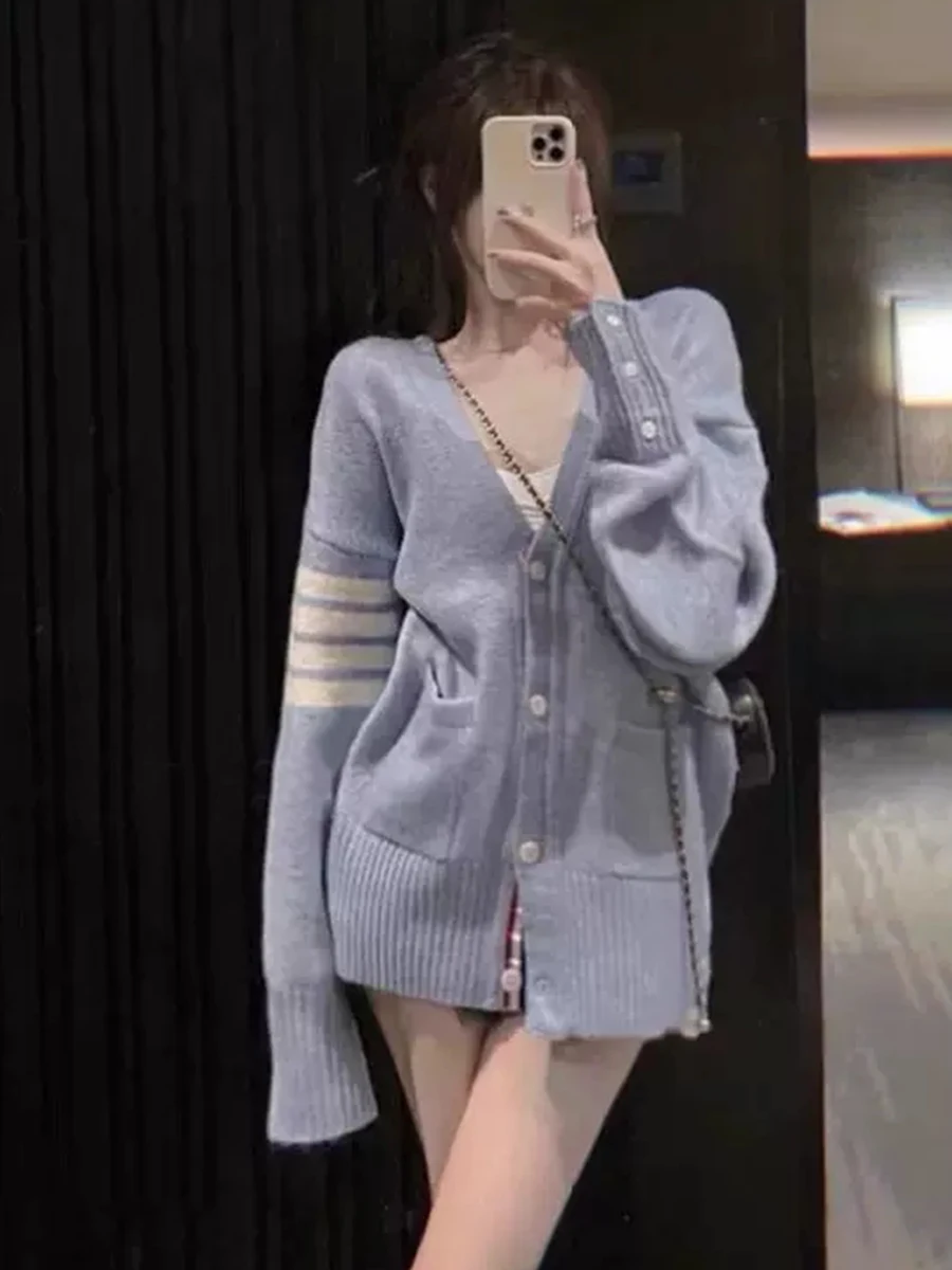 

Синий шерстяной вязаный кардиган V-Ne с четырьмя полосками, ранняя осень, новый мягкий на ощупь женский свитер из австралийской шерсти для колледжа