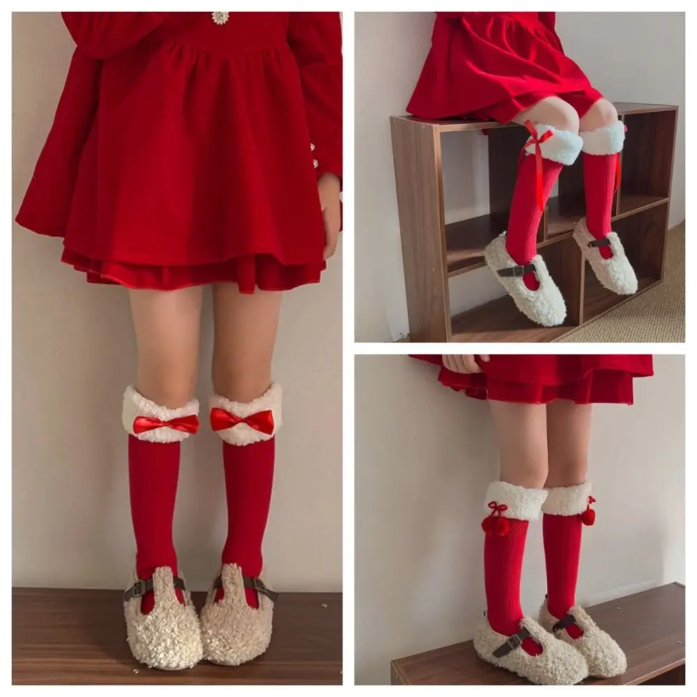 Chaussettes en coton épaisses pour femmes, bonneterie mignonne, chaussettes rouges pour enfants, chaussettes de couchage avec nœud, chaussettes à tube moyen, hiver, nouvel an