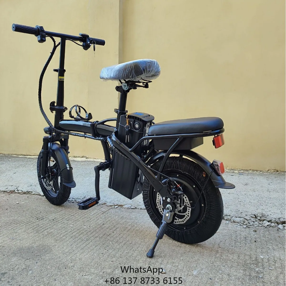 400W Motor Scooter & Folding EBike Fat Tire Design HighCapacity Lithium Battery