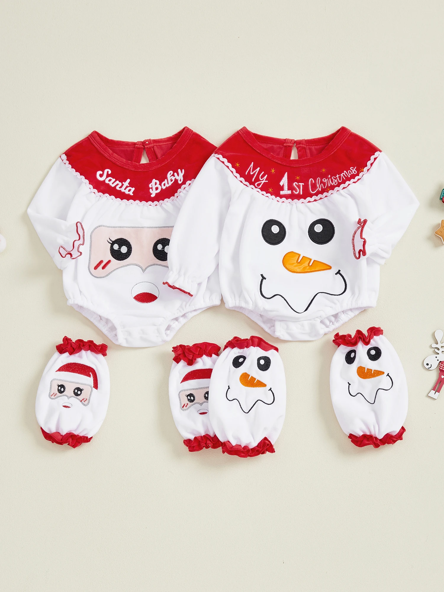 

Детский праздничный ансамбль, уютный вязаный комплект из свитера и брюк с праздничной вышивкой и подходящими пинетками, наряд из трех предметов