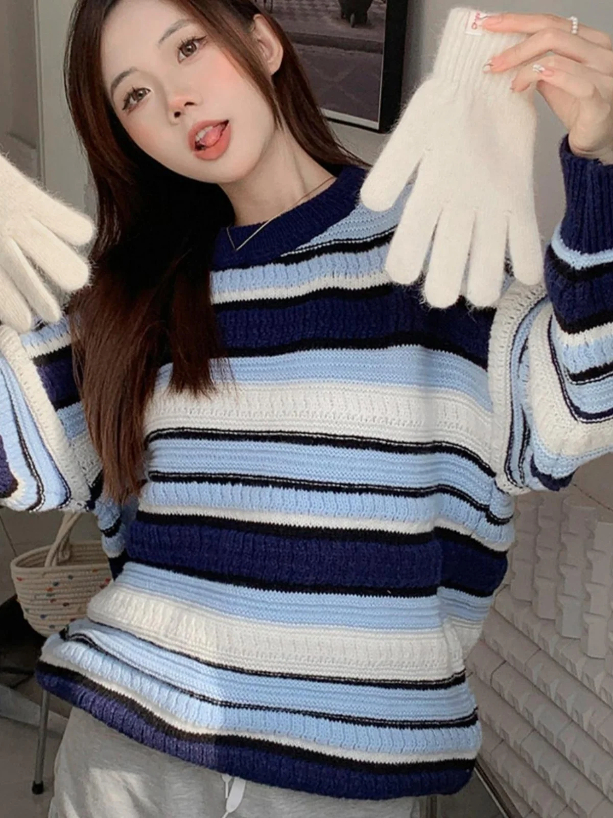 

Korean Sle Soft Cozy Striped Casual Women's Sweater Autumn Winter New Knitted Design Sensation Loose Top