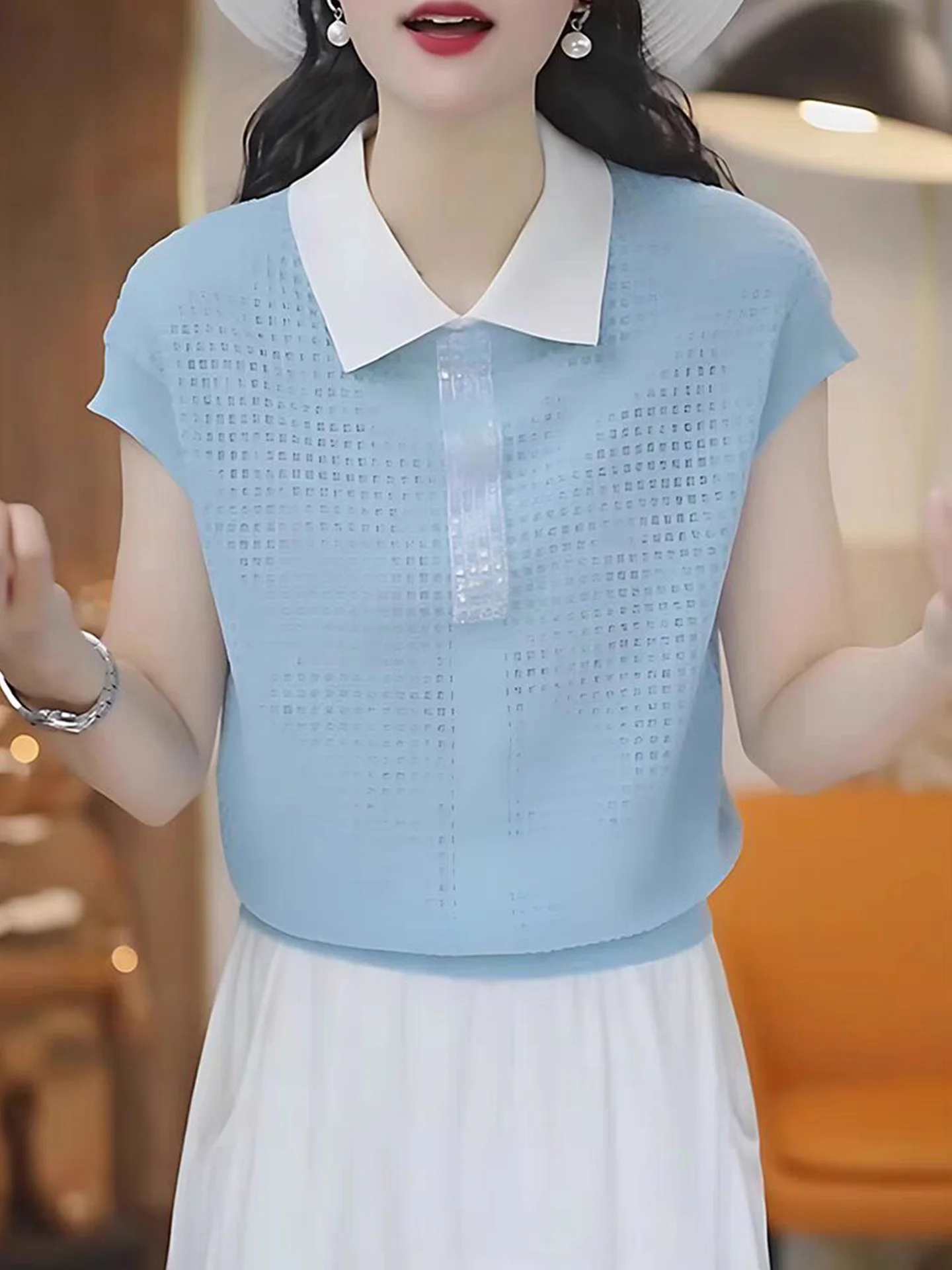 

Elegant Diamond Embedded Ice Silk Knitted Neck Top Women's Fashion Summer Color Block Design Korean Style Loose Fit Inne...