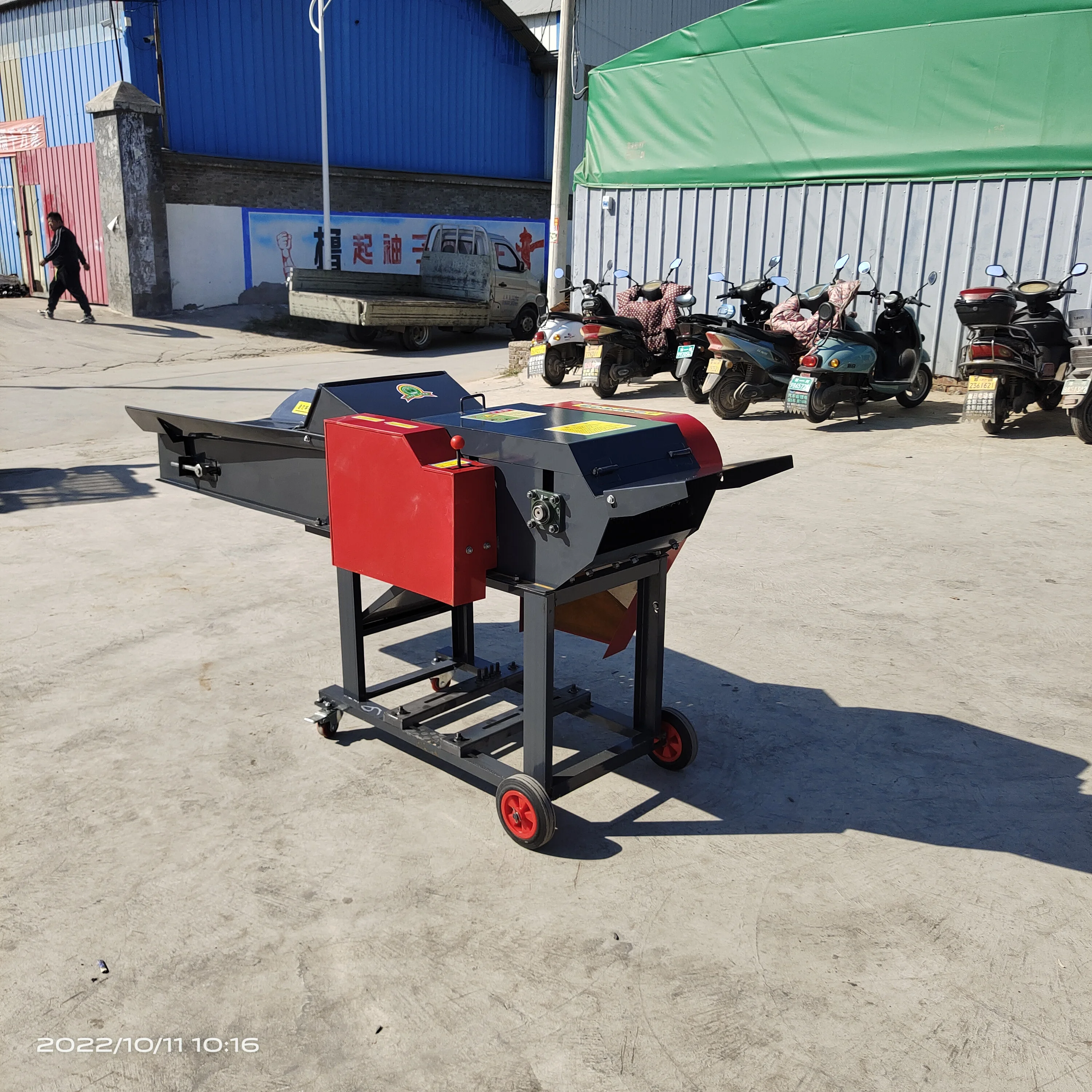 HIGH SPEED CHAFF CHOPPER 1.5ton Chaff Cutter Guillotine Dry and Wet Guillotine Grass Kneading and Shredding