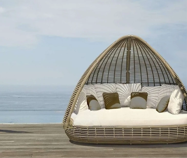 Beach chair rattan bed, hotel villa scenic courtyard resort outdoor open-air lazy leisure large round bed