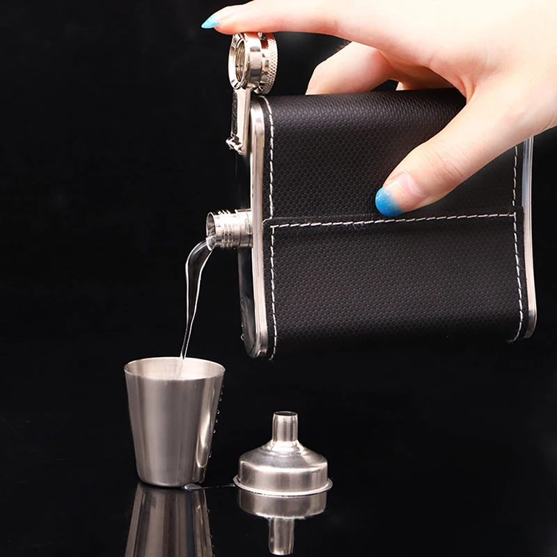 7oz Pocket Portable Stainless Steel Wine Whisky Pot Bottle Hip Flasks Drinker Alcohol Bottle With Leather Portable Drinkware 1PC