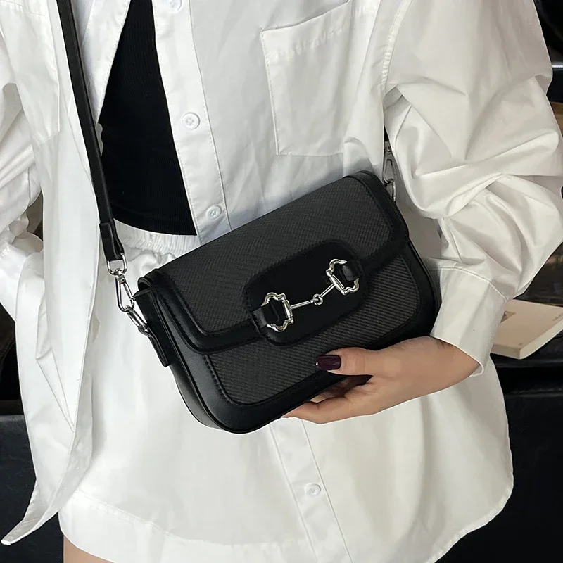 

Stylish Casual Commuter Crossbody Bag Designer Leather Tote Vintage Minimalist Purse With Chic Letter Logo Large Capacity