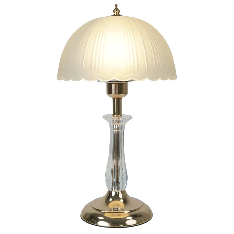 

Grand View Garden Desk Lamp Bedroom Bedside Modern Simple Light Luxury Study