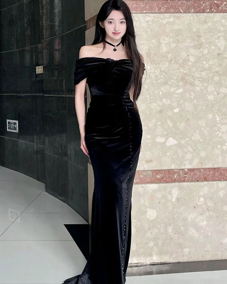 فساتين سهرة مخملية سوداء من L&P DQL Studio فستان حفلة موسيقية طويل قبالة الكتف وسحاب خلفي سويب تراين #2