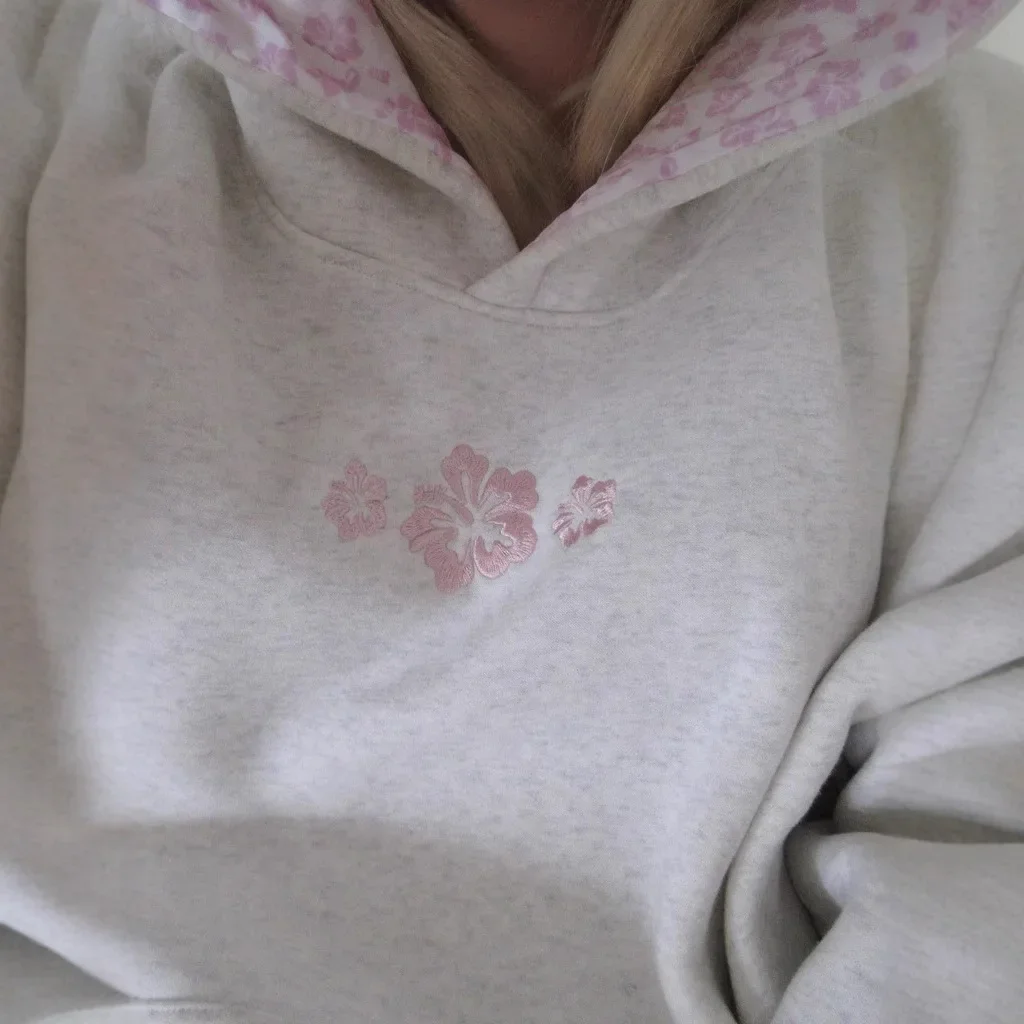 2025 Autumn and Winter New Hot Selling Hoodie Flower Embroidery Hooded Cover Long Sleeved Casual Loose Hoodie