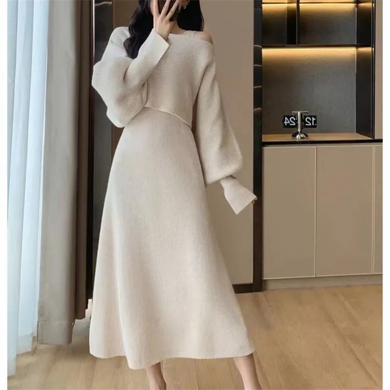 

New Gentle Knitted Sweater Dress Two-Piece Set Women's Soft Style Tank Top Skirt Ensemble Autumn Winter Collection E12262