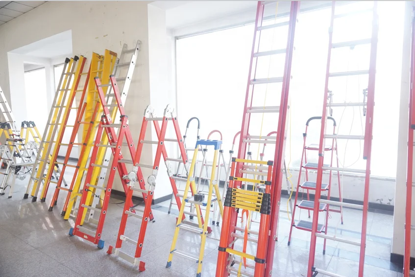 EN131 16ft 20ft 24ft 28ft 32ft 36ft 40ft Fiberglass Rope Extension Ladder