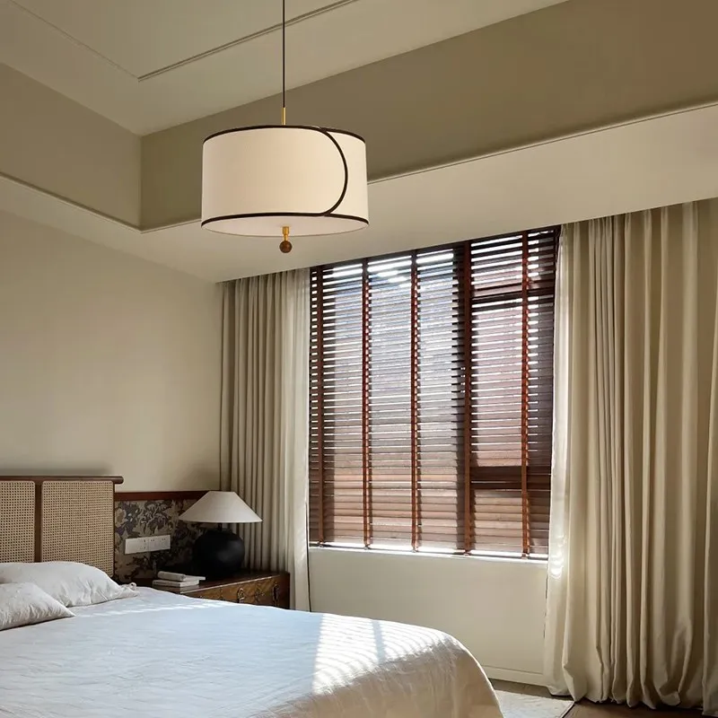 Camera da letto antica francese in tessuto leggero camera da letto principale Camera giapponese Lampade calde retrò americane