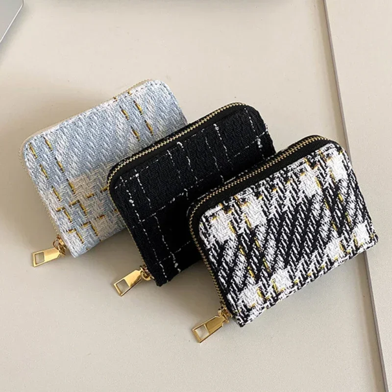 New Plaid Short Women Wallet Fashion Ladies Large Capacity Portable Coin Purse Multi-card Slot Card Holder Storage Zipper Bag