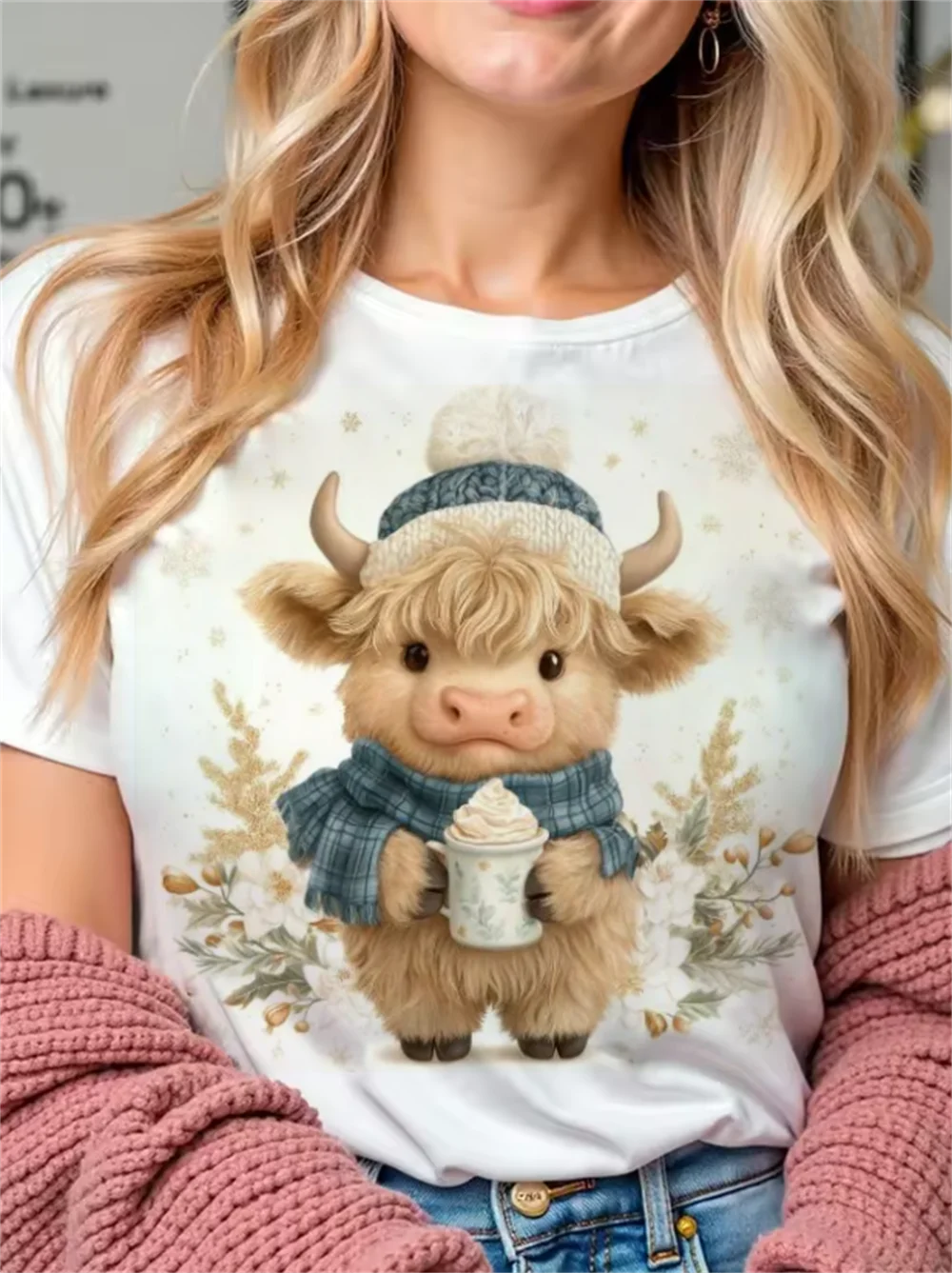 Cartoon Christmas Highland Cow Hot Drink Printed Pattern Cute T-Shirt Harajuku Round Neck Style Printed Women's Casual T-Shirt