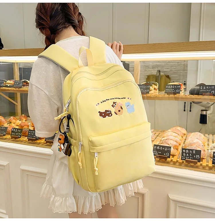 حقيبة ظهر ذات سعة كبيرة للرياضات الخارجية من النايلون المقاوم للماء حقيبة مدرسية للسفر Unsiex للزوجين حقيبة الأمتعة على ظهره حقيبة كرتونية عصرية