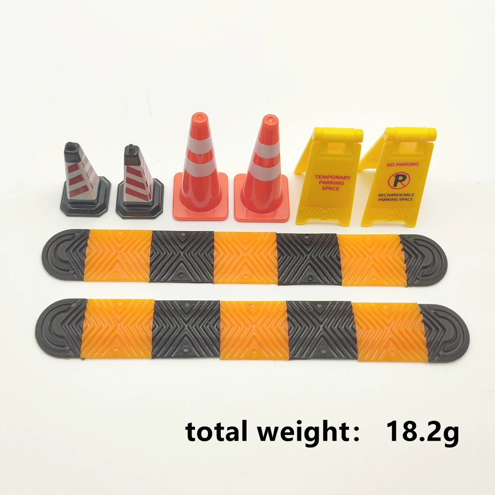 

1/18 1/24 RC Car Speed Bump Traffic Signs Roadblock Decoration for TRX4M Axial SCX24 FCX24 1:18 1:24 RC Crawler Car Parts