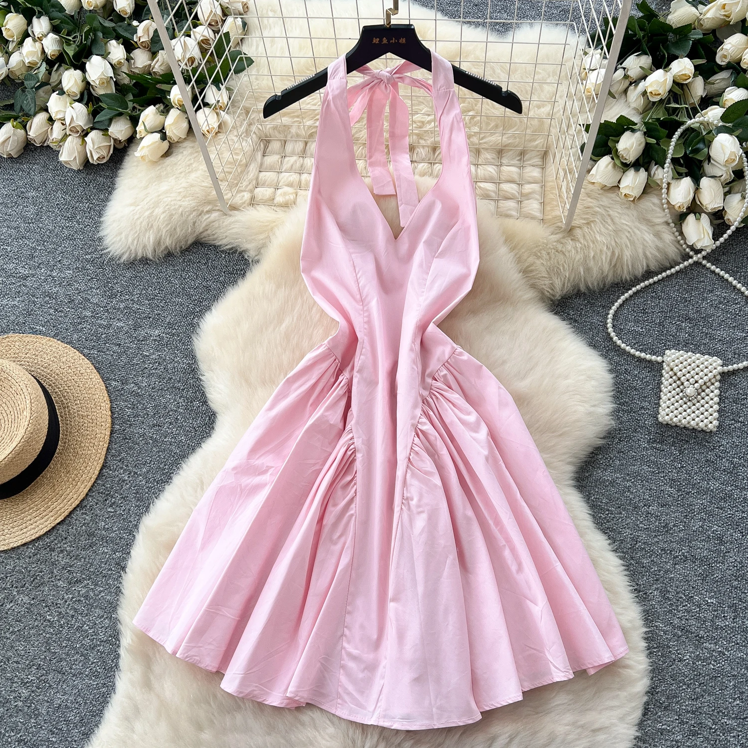 Elegancka, seksowna sukienka mini w stylu boho z dekoltem w serek, słodkim wiązaniem na szyi, w kształcie litery A, idealna na lato.