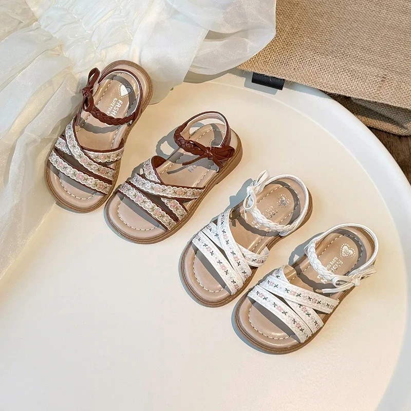 Girls Beach Shoes Weave Sweet Bows Embroidery Kids Sandals Non-slip Soft Sole 2025 New Girls Princess Shoes for Summer Ins Trend