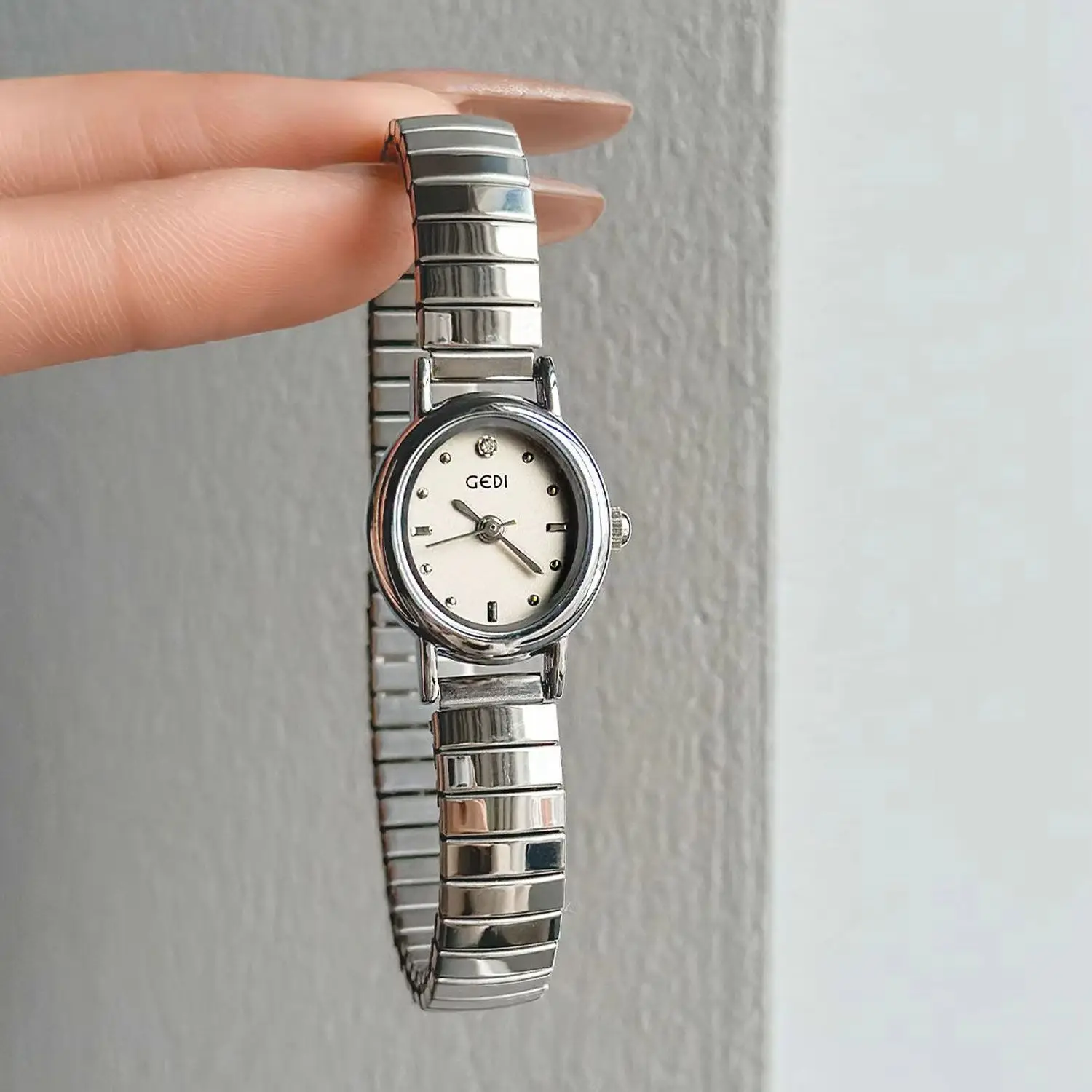 Original Brands Fashion Watch Women's Silver Spring Steel Strip Small Dial Personalized Quartz Women's Watches Gift Promotion
