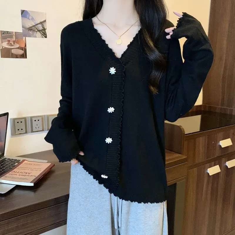 

Women's Solid Color Black Ear Sweater to Make You Look Slim and Loose Pullover Long-sleeved Top