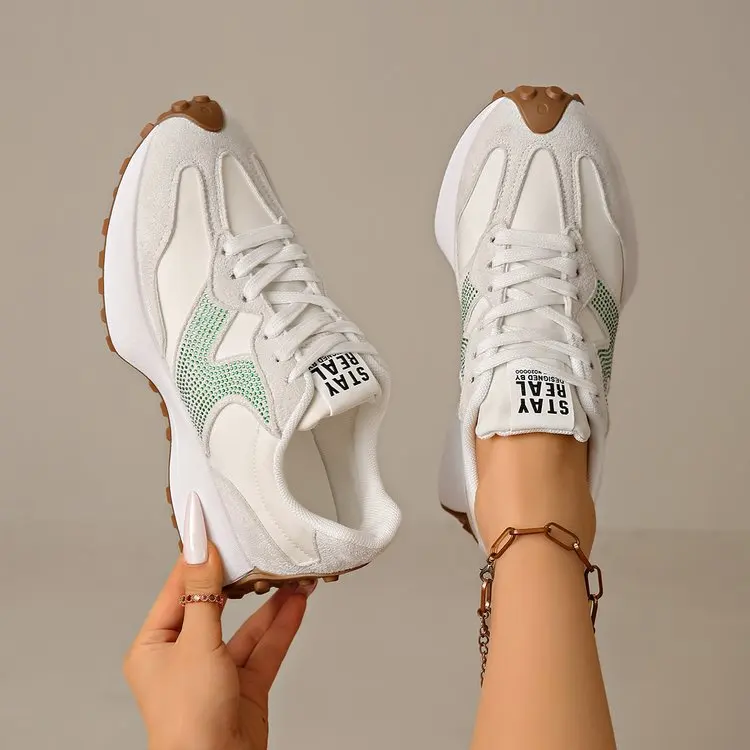 2026 Spring and Autumn New Fashion Rhinestone Sequined Decorative Sneakers Women's Non-slip Comfortable Thick-soled Daddy Shoes