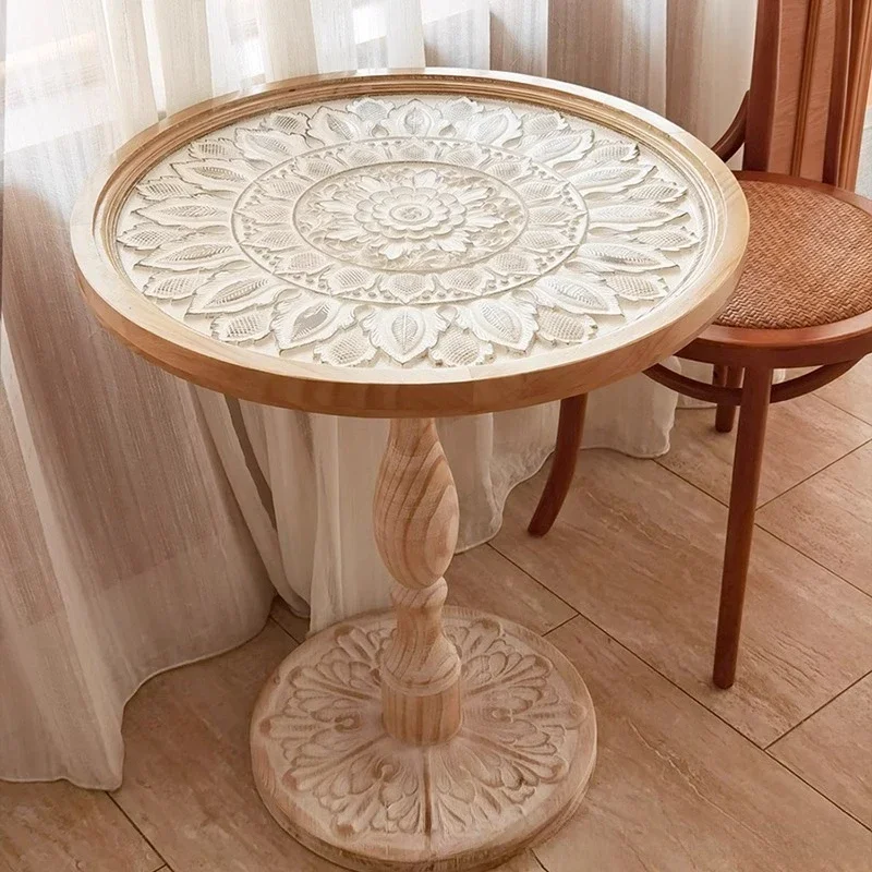 French retro old small round table coffee table medieval corner few leisure Internet celebrity bed