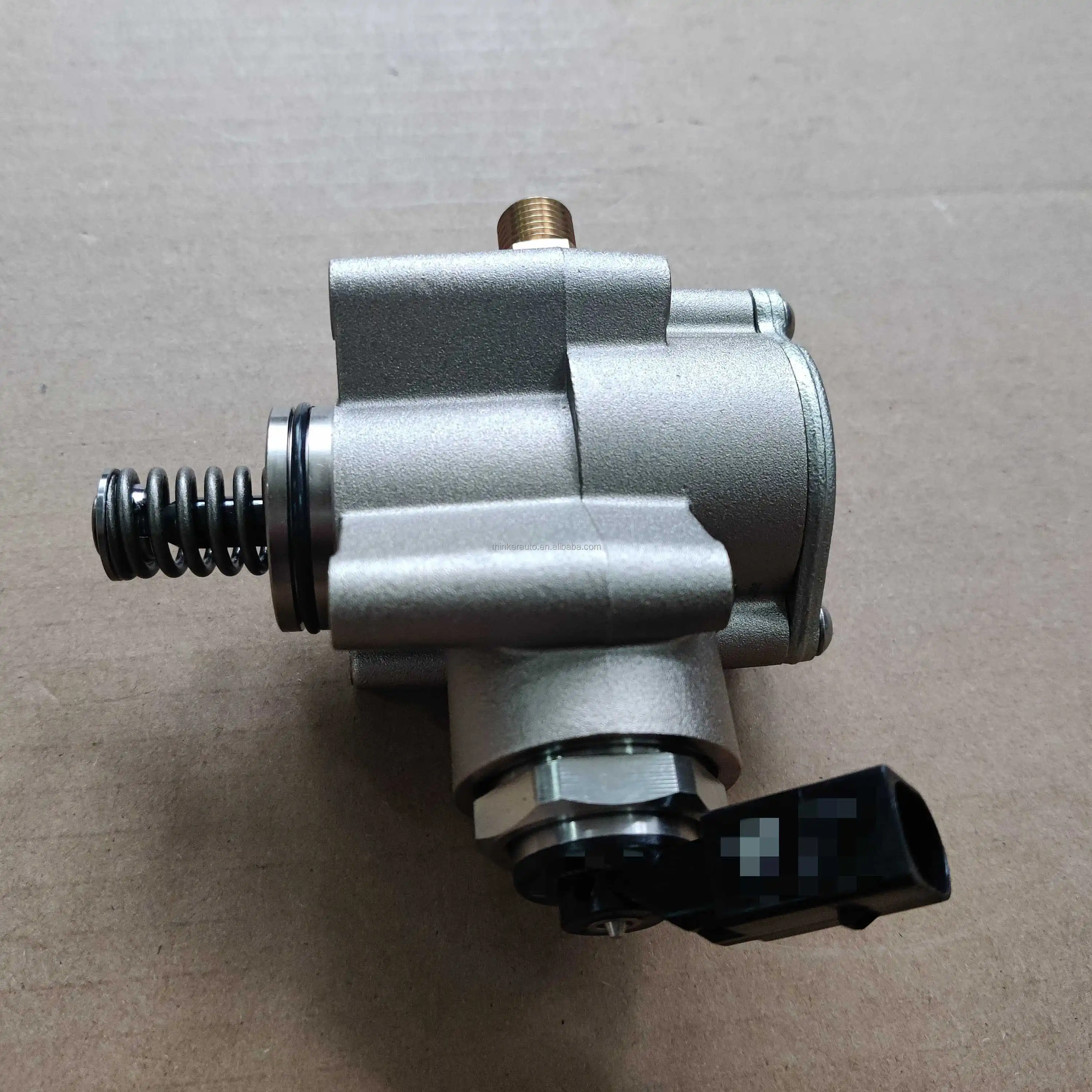 High Pressure Fuel Pump 03H127025C 95511031600 95511031601 Popular Product