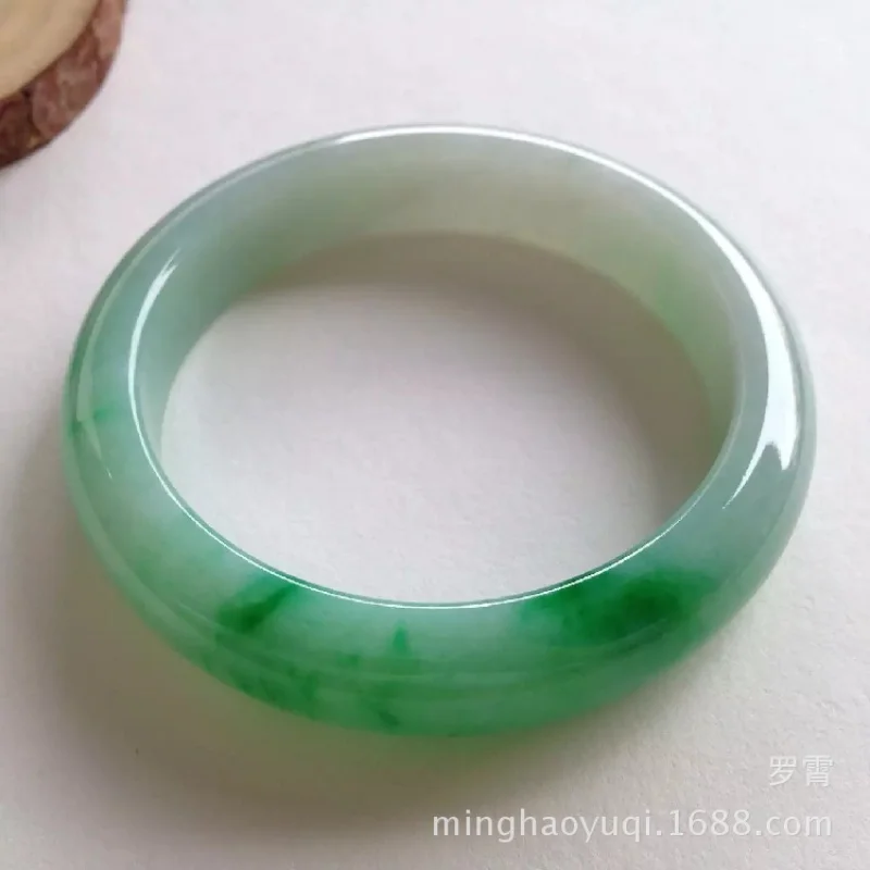 

A Large Number of Wholesale Ice Waxy Kinds Floating Positive Green Jade Smooth Safeness Bracelet Emerald Green Bracelet