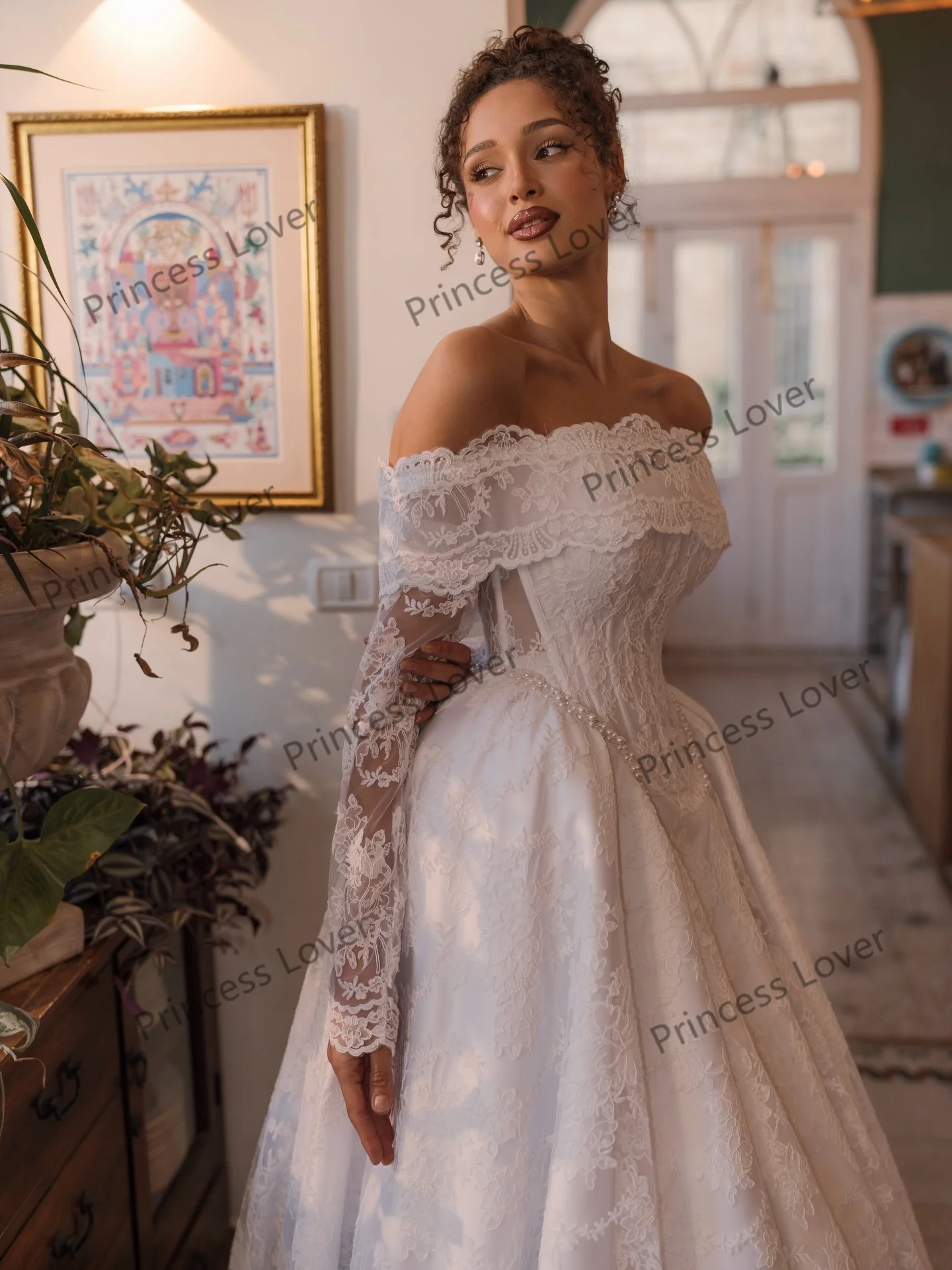 Une ligne dentelle robes de mariée exquise à manches longues robe de Novia Bustier Corset élégant robe de soirée robes personnalisées