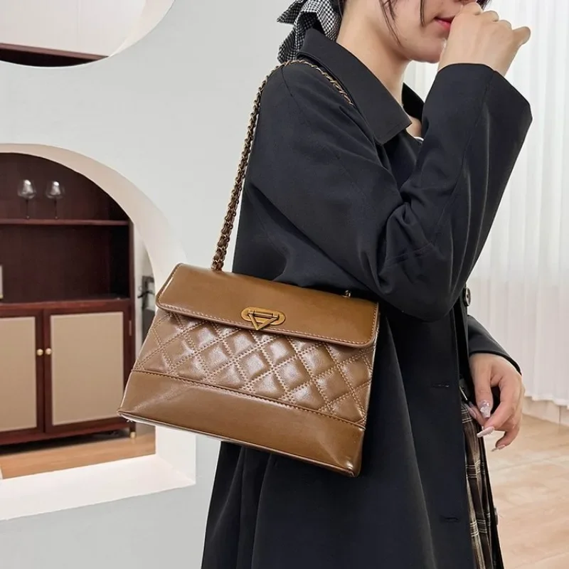 Luxury Vintage Diaper Bag Women's Elegant Crossbody Handbag Minimalist Designer Tote Leather Classic Parisian Design