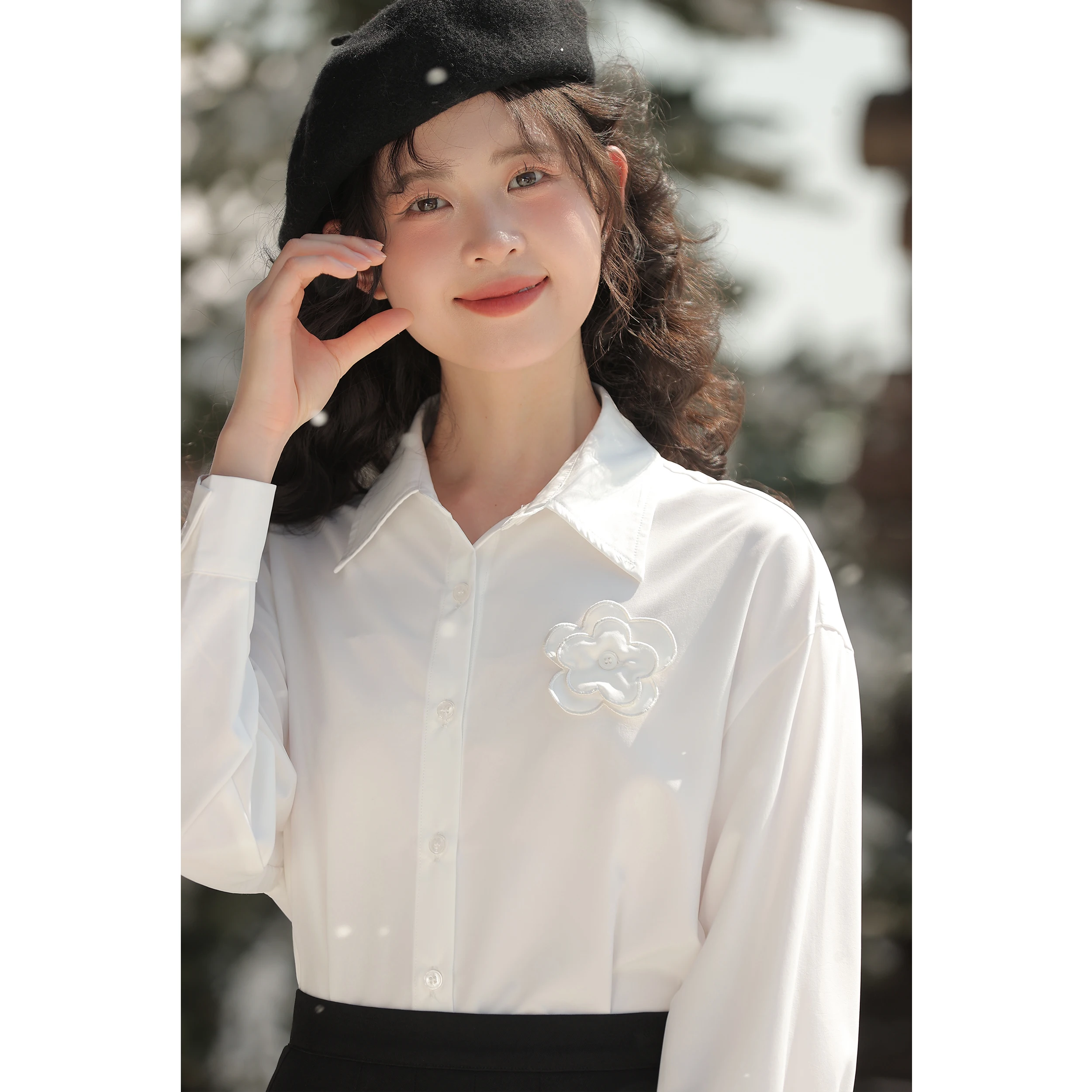 

Lingjiu 2025 Новинка: Вышитая белая женская блузка с длинным рукавом для осени и зимы – Элегантный и модный хит