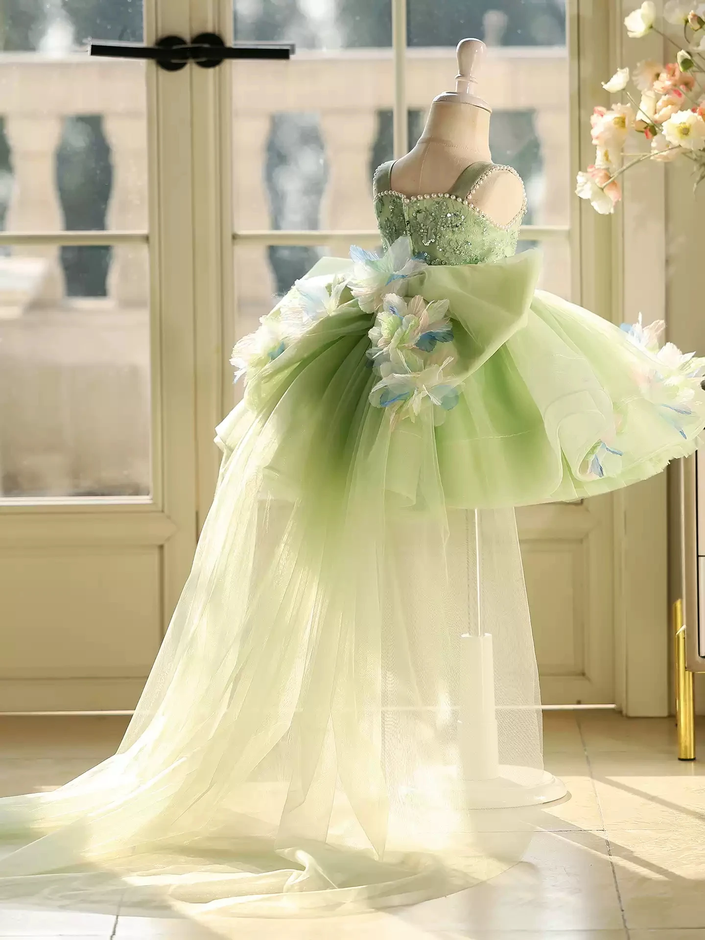 Luxurious and elegant girls summer dress green flower girl wedding dress children's birthday piano performance tail princess dre view 5