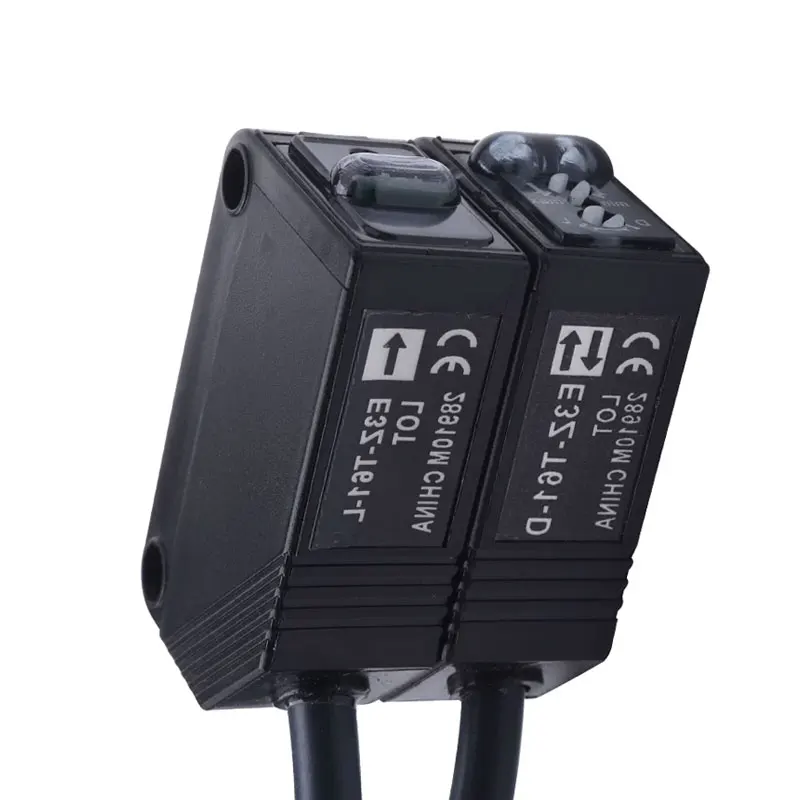 E3Z-D61 Photoelectric Sensor DC 12-24V Diffuse Reflection PNP/NPN Proximity Sensor for Industrial Automation