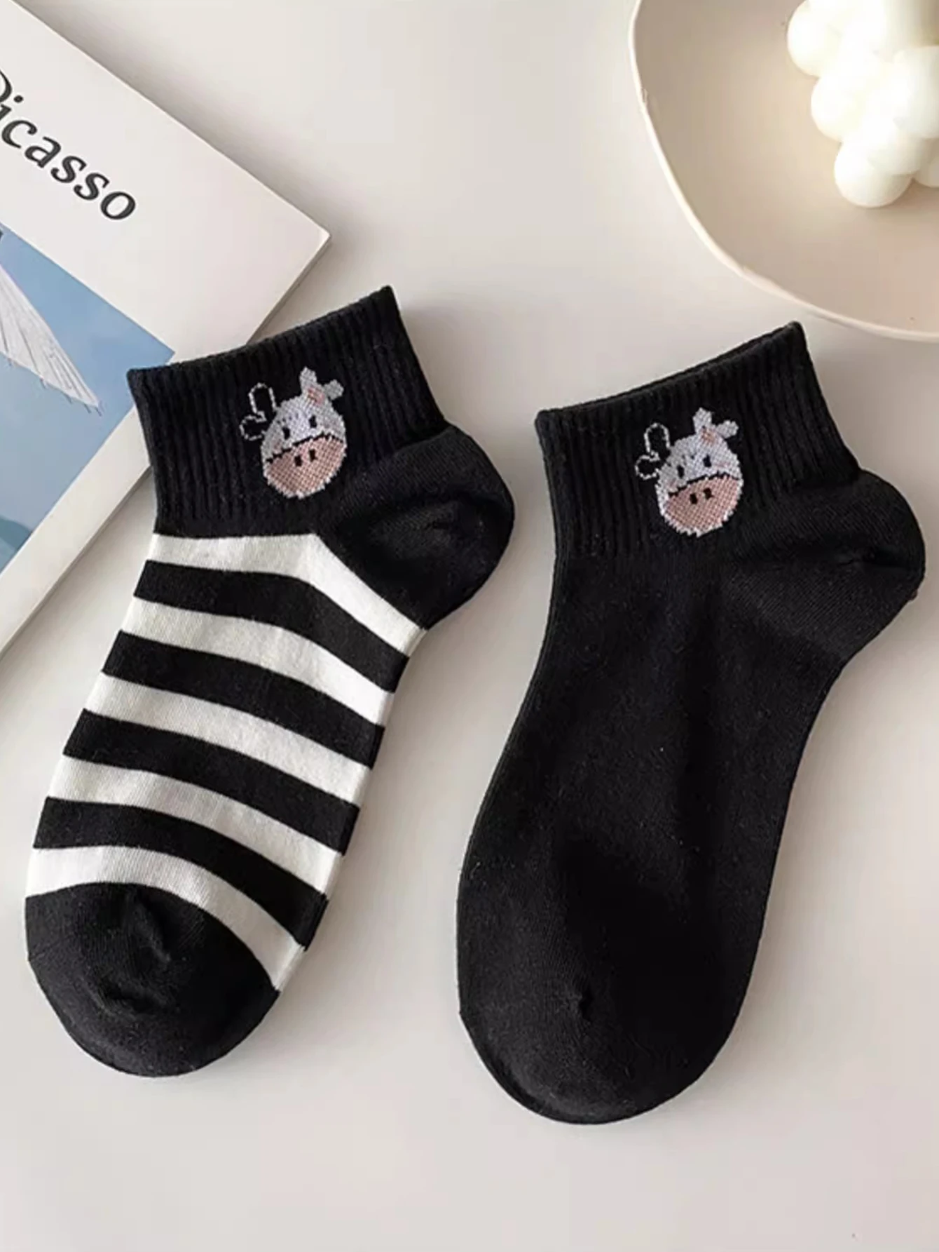 5 أزواج من جوارب البقرة الكرتونية اللطيفة المضادة للرائحة للرجال والنساء العصرية #3