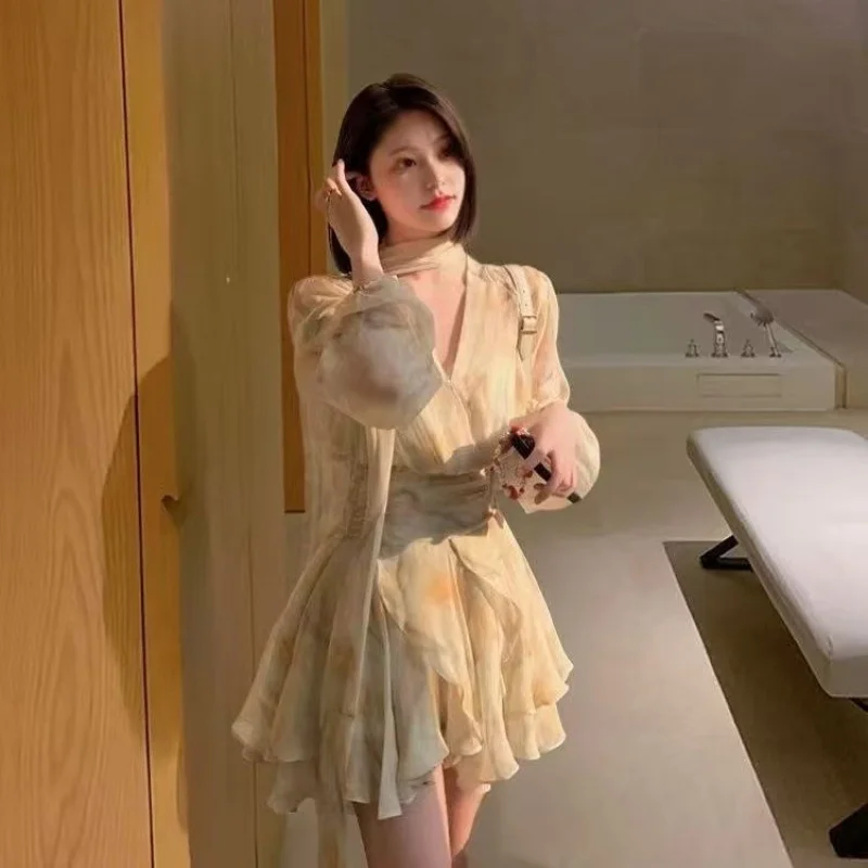 

V-neck Puff Sleeve Chiffon Dress Long Sleeve Spring and Autumn Waist-cinching Irregular Ribbon Fairy Yellow Floral Short Dress