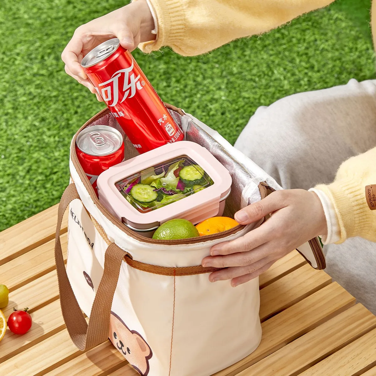 Large Capacity Insulated Lunch Bag Portable Waterproof Oxford Thermal Bento Box Storage Bag Outdoor Travel Cartoon Picnic Bag