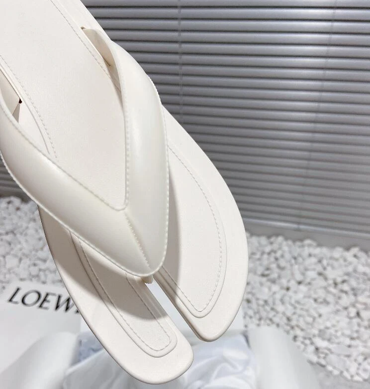 Split Toe Women Flat Slides Summer Cool Casual Fashion Female Holiday Outdoor Leisure Mules Lazy Shoes High Quality New Sapato