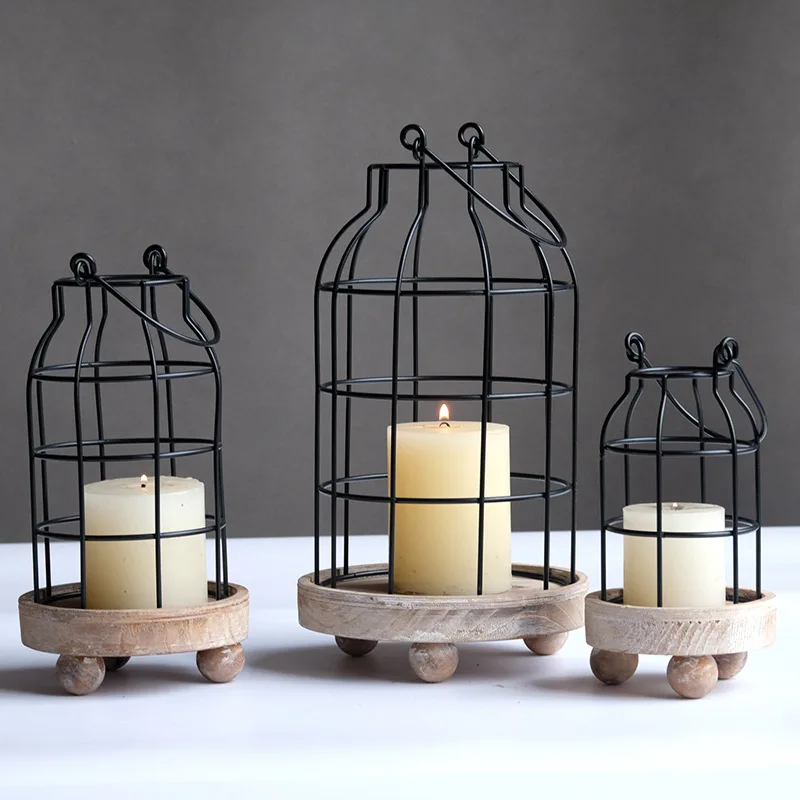 

Vintage Iron Candle Lanterns Set, Rustic Garden Decor, Metal Candle Holders with Wooden Base,Outdoor Tabletop Lighting for Patio