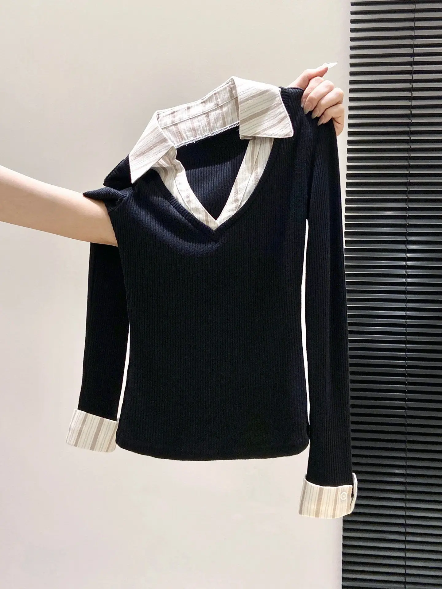 

Korean Sle Color Blo Long Sve Knitted Top Women's Slim Fit Base irt Spring 2026 New Arrival Office Wear