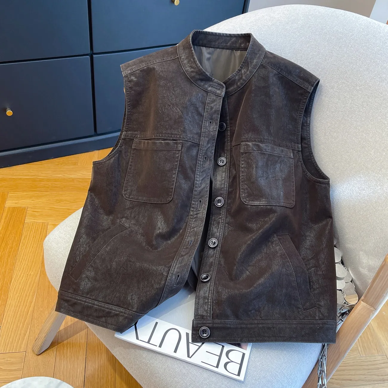 Retro Style Women's Vest 2026 Autumn New Loose Fit Multi-Pocket Stand Collar Sleeveless Layering Versatile Outerwear