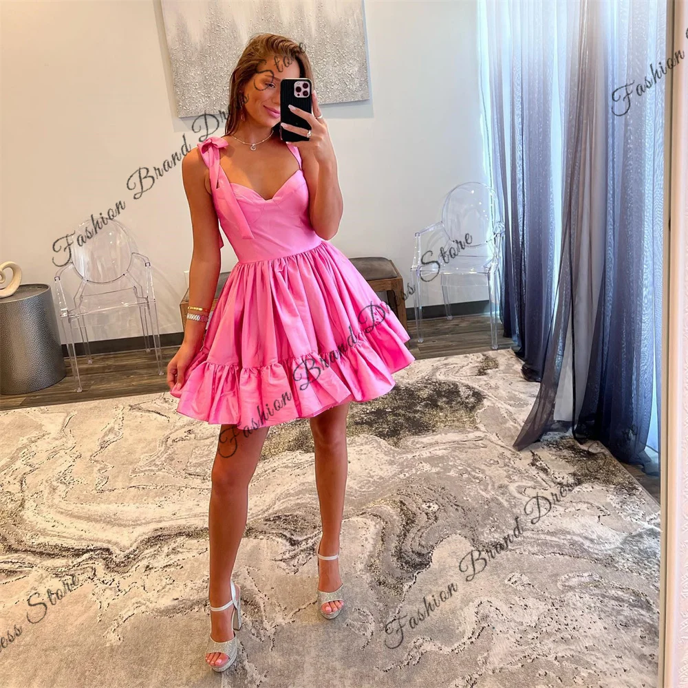 

Spaghetti Straps Sweetheart Homecoming Dresses Ruffles Corset Graduation Gowns Sleeveless Backless A-line Short Cocktail Gowns