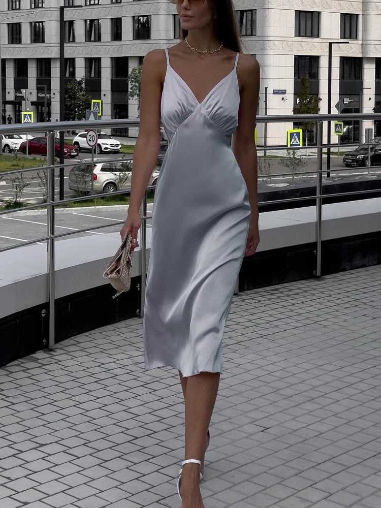 Sexy Satin-Kleider mit tiefem V-Ausschnitt für Frauen, 2025, Sommer, schlankes, rückenfreies Spaghettiträgerkleid, wunderschöne, elegante Damen-Partykleider