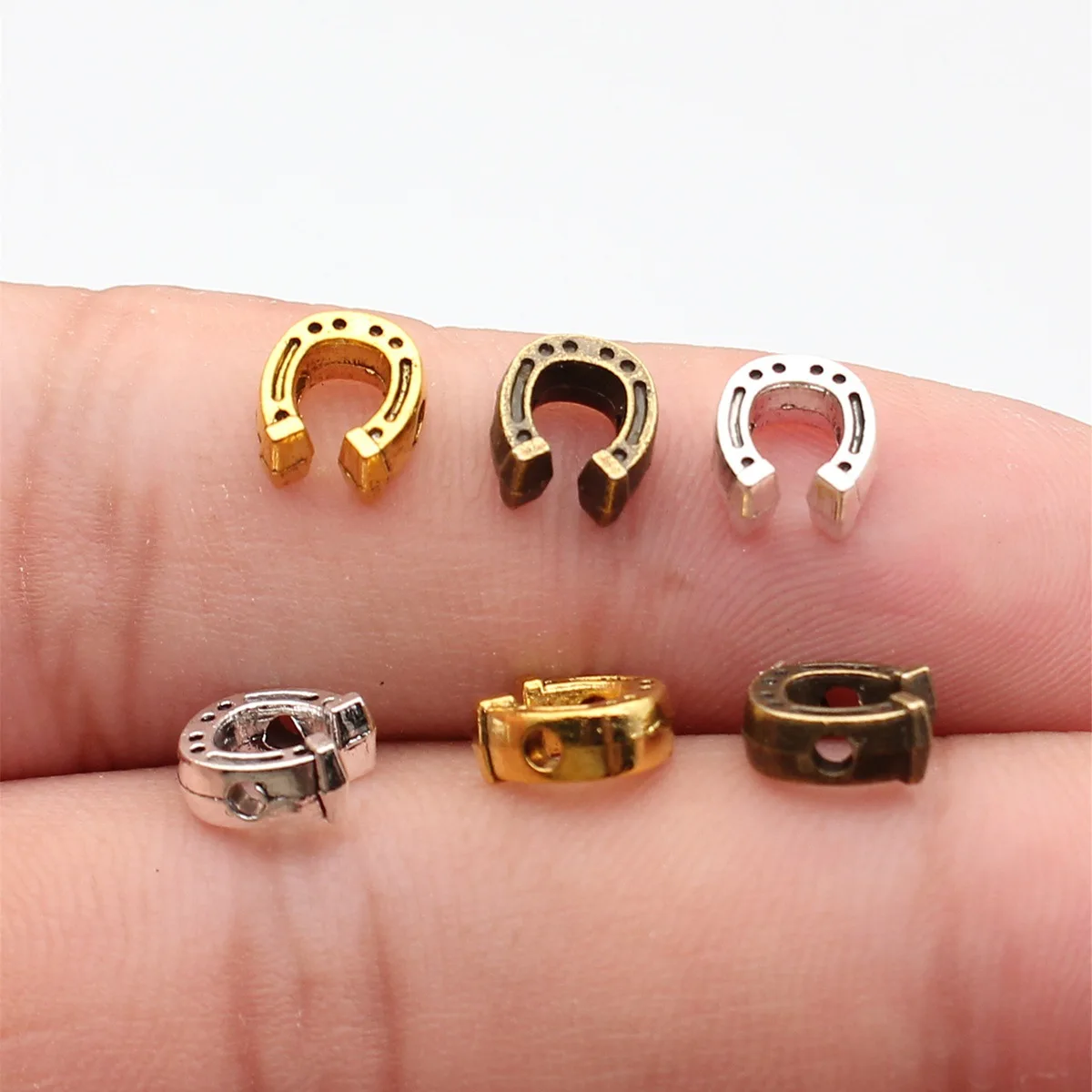 WYSIWYG 20 szt. 7x8mm Modne Zawieszki 3 Kolory Koraliki w Kształcie Podkowy Do Wyrobu Biżuterii DIY Elementy do Biżuterii