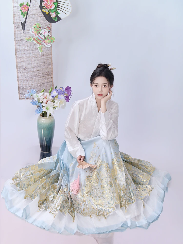 

New Chinese Style Student Clothing Ming Dynasty Hanfu Semi-Body Skirt Embroidered Heavy Craft Weaving Gold Imitation Flower H...
