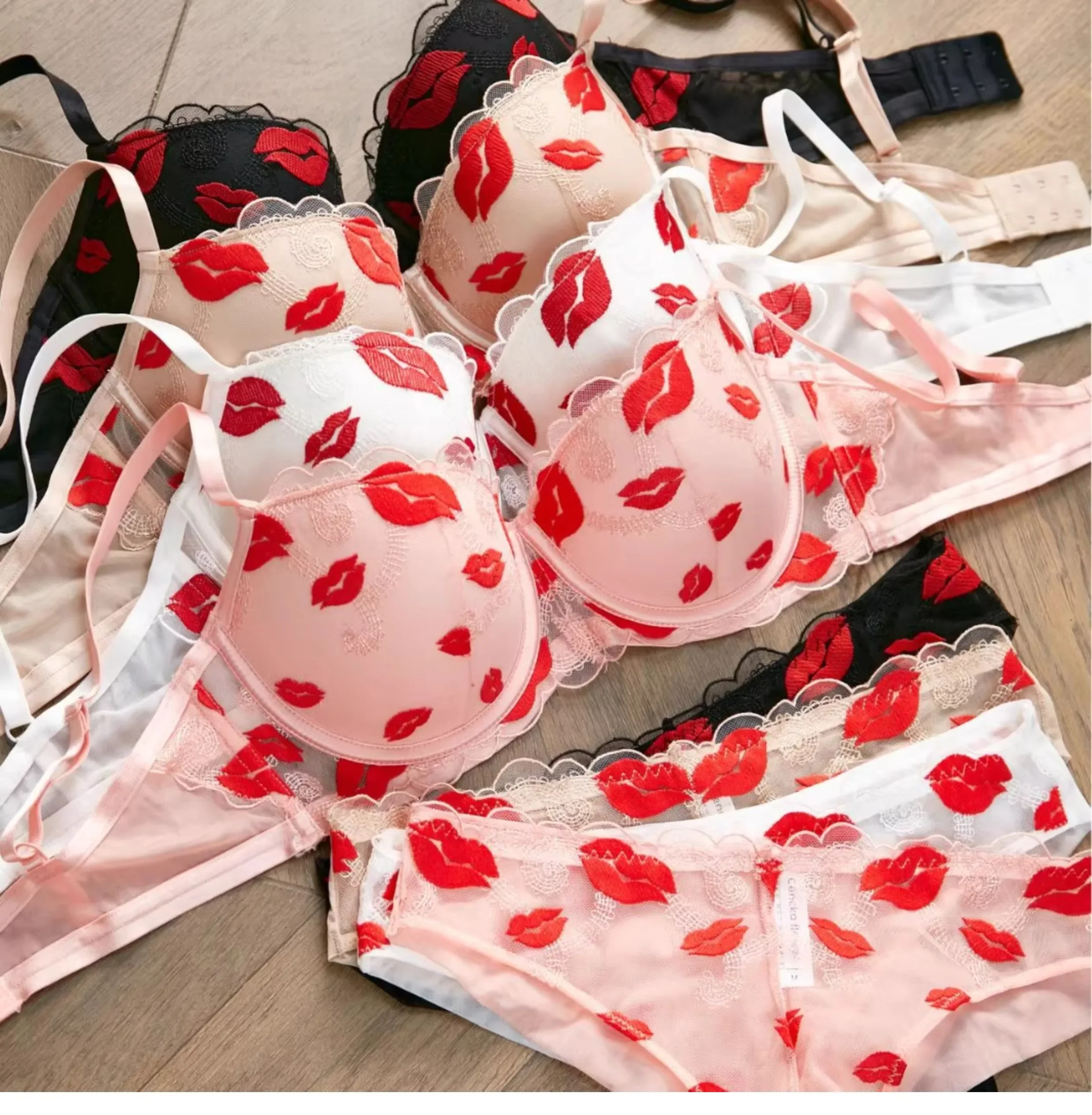 Сексуальный кружевной бюстгальтер с красными губами и более тонким верхом, нижнее белье пуш-ап с трусами, костюм доступен в чашке D, большие размеры